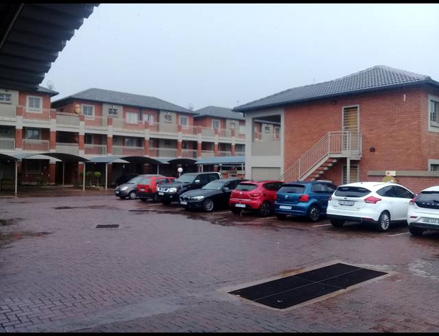 2 BEDROOM TOWNHOUSE SOLD IN BOOYSENS
